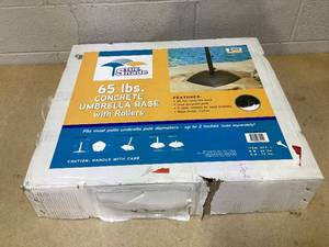 lot 424 image: The Shade Concrete Patio Umbrella Base