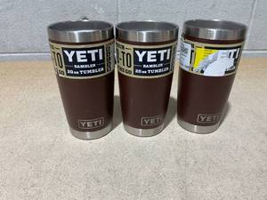 lot 242 image: LOT OF 3 Yeti 20oz Rambler Tumbler