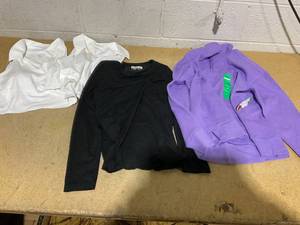 lot 134 image: LOT OF 4 Womens Shirts & Quarter Zip Sweater Size L