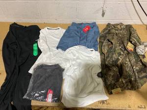 lot 139 image: LOT OF 6 Mens Shirts, Pant, & Short Size S