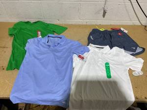 lot 149 image: LOT OF 4 Mens Shirts & Short Size S
