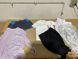 lot 154 image: LOT OF 6 Womens Shirts, Legging, & Short Size S