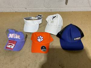 lot 155 image: LOT OF 5 Men, Women, & Youth Hats