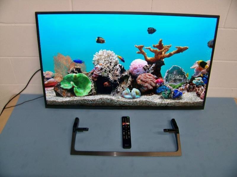 lot 15 image: Sony 43 4K HDR Ultra HD (UHD) SMART LED TV  Television KD-43X720E with Remote Control and Stand