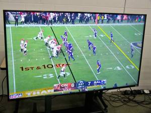 lot 2 image: 65 VIZIO M-Series Quantum M658-G1 Class HDR 4K UHD Smart Quantum Dot LED TV with Wall Mount and Remote Control