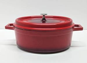 lot 16 image: Like-New SWISS PRO Cast Iron Enamel Dutch Oven