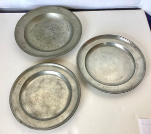 lot 8 image: Group of 3 Antique German Pewter Plates