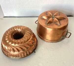 lot 40 image: Large Pair Vintage Copper Molds