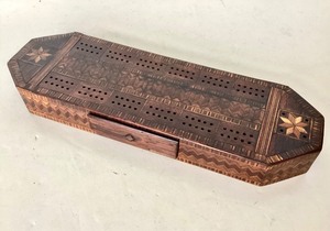 lot 58 image: Exceptional Antique Tunbridge Style Marquetry Cribbage Board