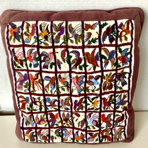 lot 126 image: Vintage Embroidered Birds Pillow