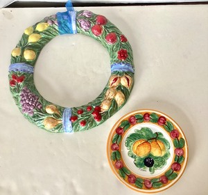 lot 137 image: Della Robbia Pair