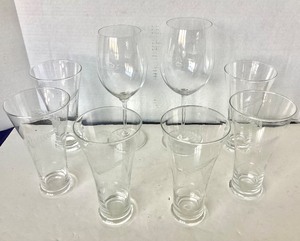 lot 177 image: Group of Quality Barware