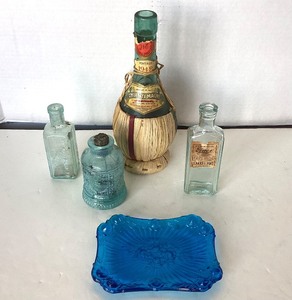 lot 179 image: Group of Assorted Vintage Glass #2