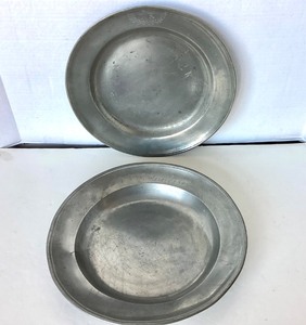 lot 186 image: Pair of Antique Pewter Chargers #2