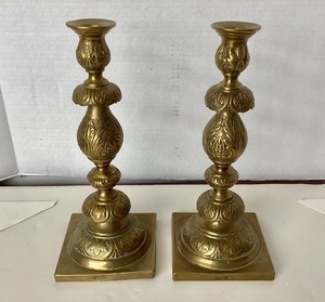 lot 197 image: Antique Pair Russian  Polish Brass Shabbat Candlesticks #2
