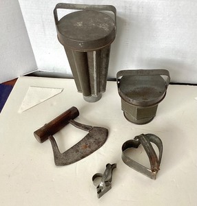 lot 220 image: Group of Assorted Antique Tin and Iron