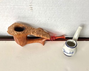 lot 222 image: Awesome Vintage Burl Briar Pipe  German Pottery Schnaps Pipe