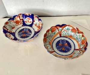 lot 233 image: Pair of Antique Scalloped Imari Bowls