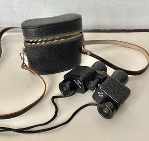 lot 253 image: Pair of Orvis Binoculars in Leather Case