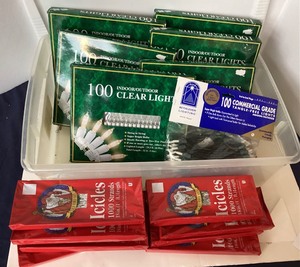 lot 271 image: Large Group of Christmas   Decorative lights