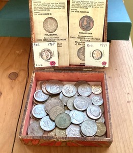 lot 264 image: Group of Vintage U.S. Silver Coins