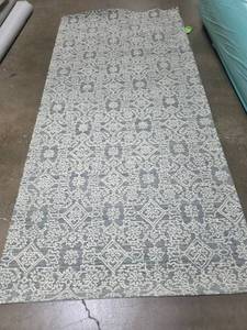 lot 19 image: 12 x 5 9 Wool Carpet