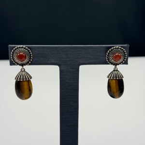 lot 18 image: Sterling Silver Vintage Earring Collection  Mixed Gemstones & Artisan Designs