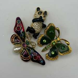 lot 111 image: Joan Rivers  Three Brooches