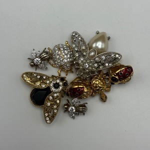 lot 126 image: Assorted Bug Brooches