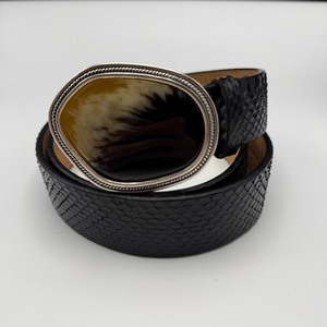 lot 166 image: Anne Klein Genuine Snakeskin Leather Belt  Medium