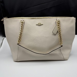 lot 207 image: Coach Ivory Chain-Link Leather Tote