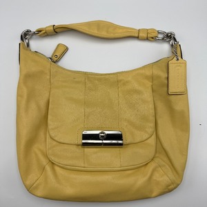 lot 224 image: Coach Yellow Leather Shoulder Bag