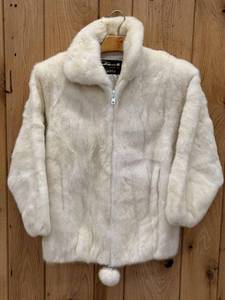 lot 229 image: Danielle for Cedrics Cream Faux-Fur Zip Jacket  Size Small
