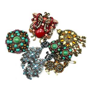 lot 93 image: Joan Rivers Bohemian Jewel-Tone Brooch & Earring Ensemble