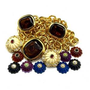 lot 122 image: Joan Rivers Gold-Tone Jewelry Set with Interchangeable Flower Accents