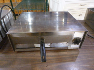 lot 31 image: Counter Top Pizza Oven