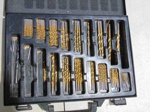 lot 14 image: Assortment Case of Tool Shop Drill Bits