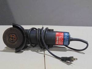 lot 20 image: Wel-Bilt 4 Angle Grinder