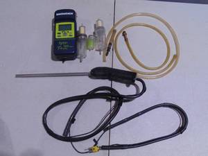 lot 35 image: Bacharach 24-7232 Fyrite Tech Combustion Gas Analyzer