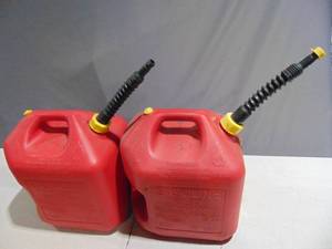 lot 42 image: 2 Piece Lot of 5 Gallon Gas Containers