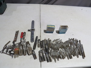 lot 21 image: Mixed Lot of Tap and Die Accessories