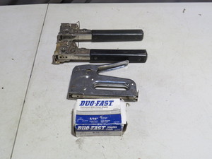 lot 23 image: Mixed Lot of Staplers and Staples