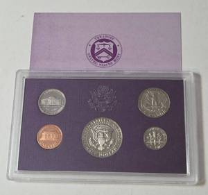 lot 12 image: 1987 US Proof Set