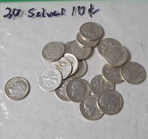 lot 45 image: 20 - Silver Dimes  - Brilliant