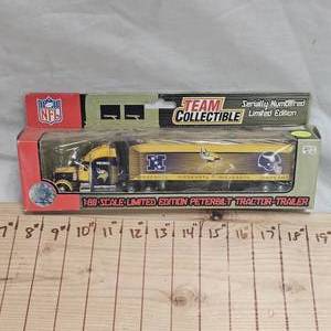 lot 119 image: NFL Team Collectible Vikings Transport Semi, As New