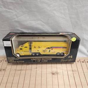 lot 120 image: 1993 Kodak Nasscar Semi Transport, 1 of 3,000