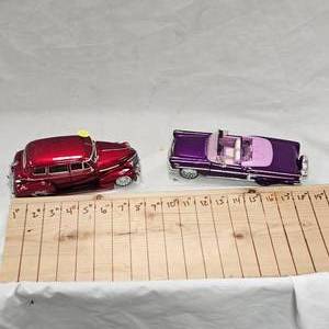 lot 78 image: 2 Classic Die Cast Vehicles, 1939 Chevy, 1958 Chevy, Like New
