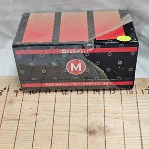 lot 135 image: Ertl 1995 Farmall M Series #4 Unopened