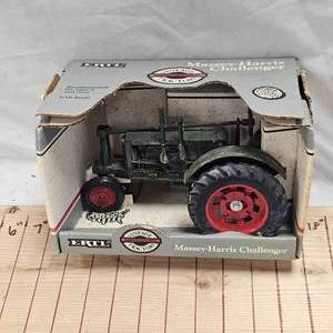 lot 137 image: Ertl Massey Harris Challenger, as new in Box 116 Scale