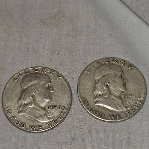 lot 20 image: 1954,1951 Franklin Halfs, 50c